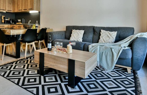 Le Chinaillon Apartment | New apartment at ski slopes, 2 bedrooms, balcony, wifi