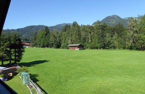 Obermaiselstein Apartment | NEW: Apartment in the mountains with south and west balcony. Free WiFi!