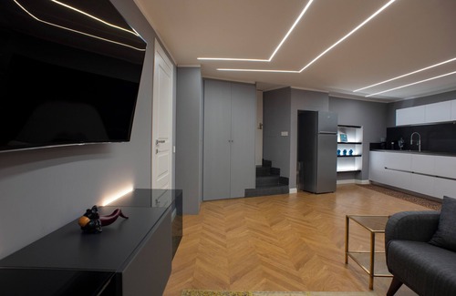 Montecalvario Apartment | New apartment in the historic center of Naples, for families or couples.