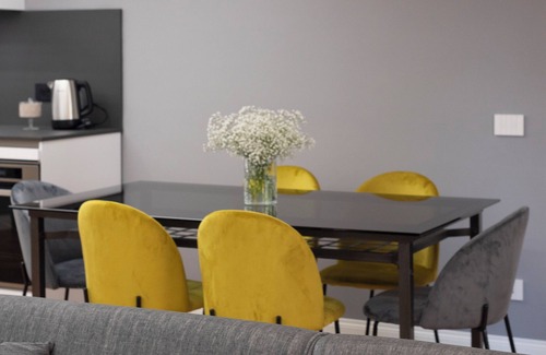 Montecalvario Apartment | New apartment in the historic center of Naples, for families or couples.