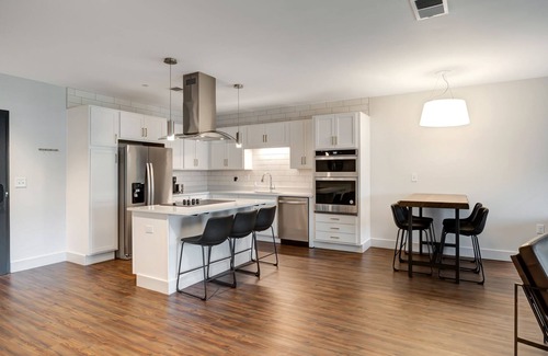 Donelson Apartment | New Apartment Perfectly Nestled Between Downtown and BNA