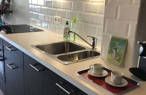Lazaret Apartment | NEW! Apartment Seaview . Swimmingpool. Aircondition. Parking . Sleeps 2