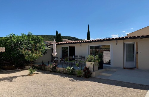Caromb Apartment | New apartment, self-contained 2 Adults AB 2060544