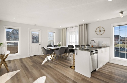 Cranston Apartment | New Apartments in Cranston by GLOBALSTAY