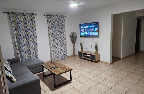 Les Abymes Apartment | NEW Appart 2 chambres avec piscine proche aeroport
