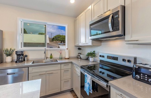 Wailuku Apartment | NEW! Authentic Wailuku Stay – Newly Renovated 3BR Upstairs Unit