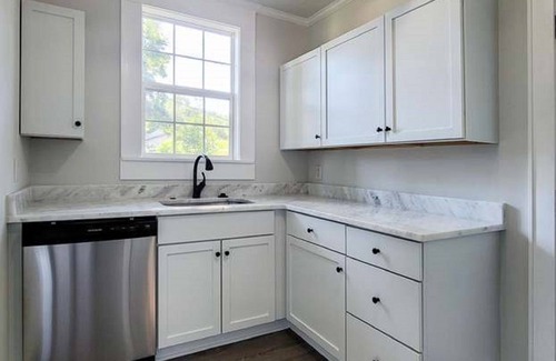 North Charleston House | NEW Azalea Cottage near everything!