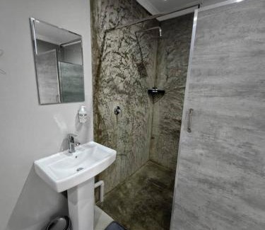 Newcastle Bed & Breakfast | New Bali Guesthouse