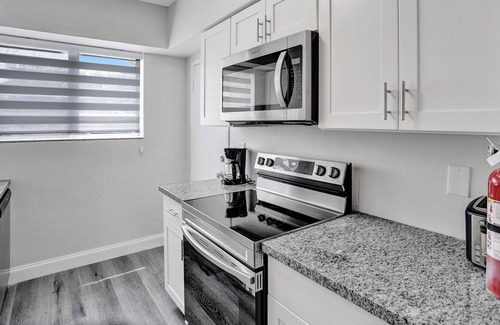 Bay Harbor Islands Apartment | New Bay Harbor Suite | 3 Beds with Pool