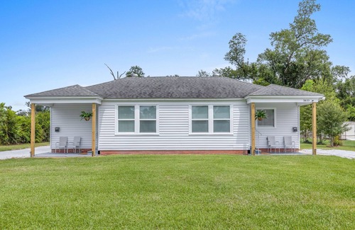 Lake Charles House | New! “Bayou Bungalow: Work or Wander”