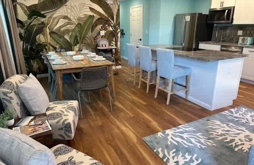 South Bradenton Condo | *NEW* Beach More Worry Less - 4bed 2 bath Sleeps 8