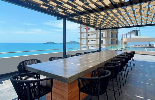 Mazatlan Apartment | NEW beachfront apartment in Mazatlan fully furnished and equipped.