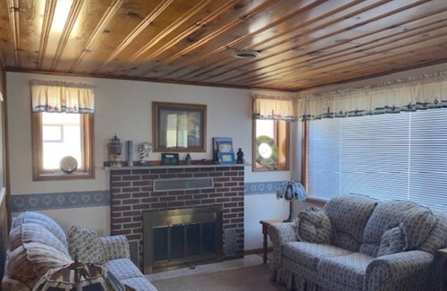 Lake City Cottage | New Beachfront Cottage