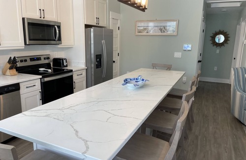 Corolla Village Condo | New Beachside Villa: Steps to Sand, Dog-Friendly, 2BR Gem!