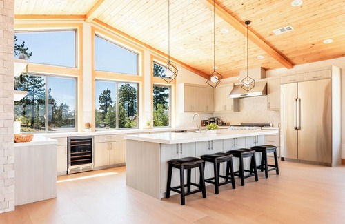 Castle Glen Estates Cabin | New! Bearadise ~ Relaxing Mountain Chalet