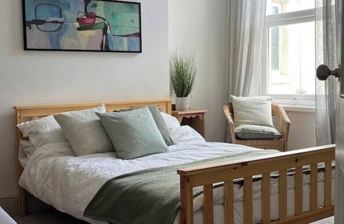 Babbacombe House | NEW Beautiful 6 Bedroom Near sea