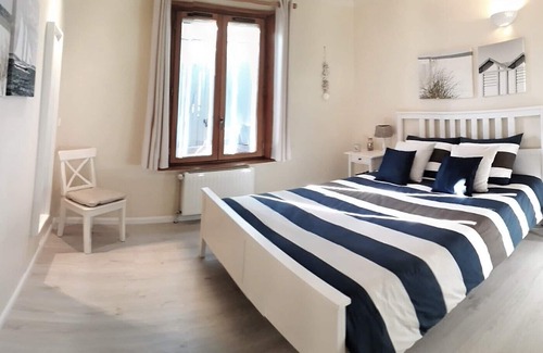Monflanquin House | New! Beautiful gite within walking distance of Monflanquin