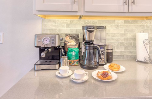 Port Saint Lucie House | New Beautiful Heated Pool 3 bedroom, 2 Bath