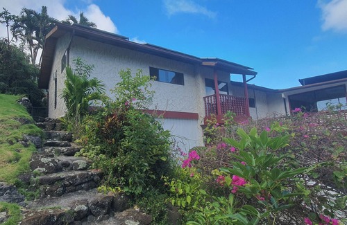Hawaii Kai House | NEW Beautiful house with waterfall, koi pond and tropical garden