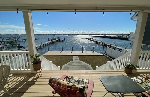 Norfolk House | NEW! Big Waterfront House w/Amazing View and Swim Deck