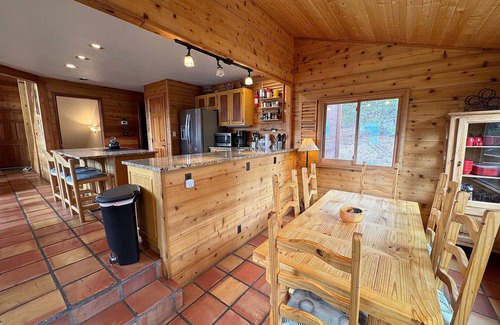Woodmoor House | NEW! Big with VIEWS, 11 beds, hot tub, pool table