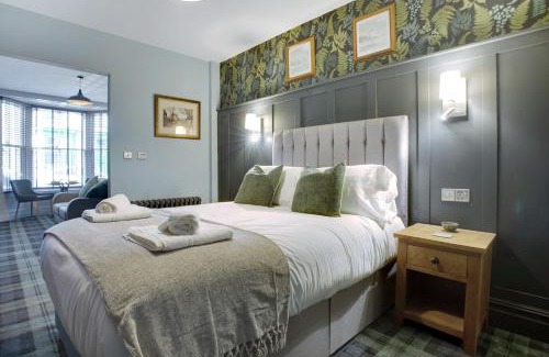 Hartlepool Apartment | NEW! Boutique 1 Bed Apartment in Hartlepool City Centre by Stay With Us, Perfect for Solo Travellers & Couples, FREE WIFI!