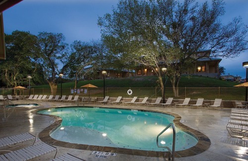 Gruene Resort | New Braunfels Resort 2bdr Deluxe