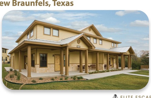 Gruene Resort | New Braunfels Resort 2bdr Deluxe