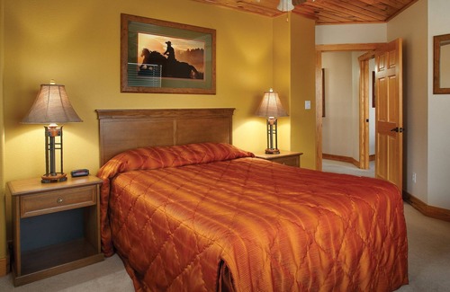 Gruene Resort | New Braunfels Resort 2bdr Deluxe