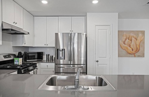 New Braunfels House | New Braunfels Serene Stay