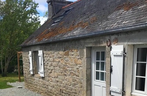 Guengat House | New Breton Penty in Locronan