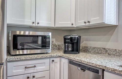 Vine Hill House | New build (2020) 2 BED 2 BATH near Martinez downtown