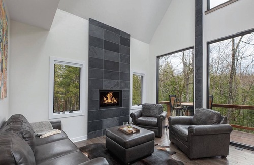 Mountain Cabin | New Build 2023 Luxury off the grid: Raven's Nest