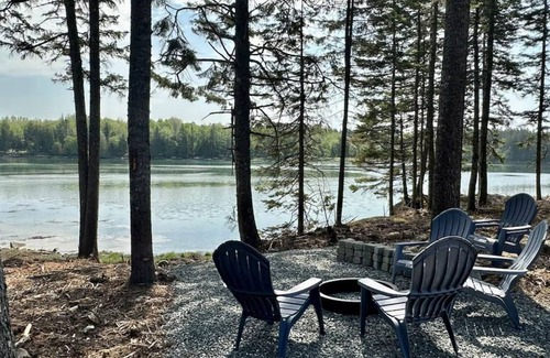 Steuben House | New Build 2023 Waterfront Home near Acadia with Hot Tub