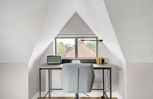 Highgate Apartment | New build Highgate 2BR, open plan with balcony near shops, by Blueground