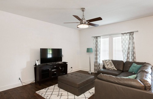 Woodbine House | New-Build Nashville House Near Downtown, Airport, Shopping & Zoo