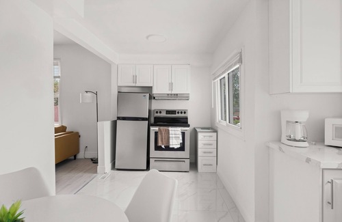 Windsor Apartment | New Build Open 2 Bedroom Unit