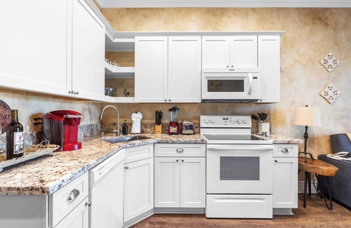 Temecula Cottage | New-build Temecula Villa With King Suite, Fireplace & Vineyard Views The Villa by Avantstay