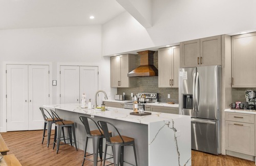 McGaheysville House | New Build with Amazing Views in Massanutten