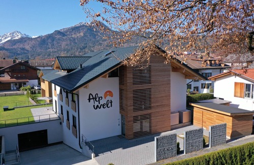 Oberstdorf Apartment | New building, luxury, elevator, sauna, underground car park, ski locker, wallbox