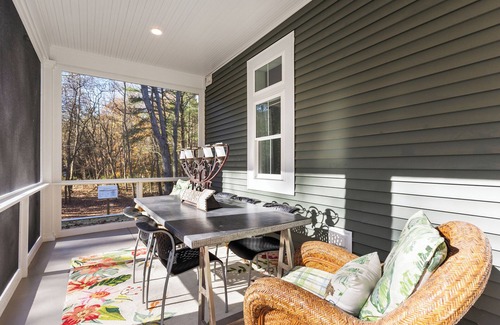 Shorewood-Tower Hills-Harbert House | New Built in 2024! 1/3 Mile 2 Beach AND Family Fun