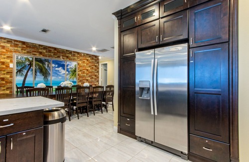 Hermosa Village House | New Built - Super Close to Disneyland and Downtown Disney