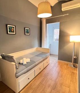 Collblanc y La Torrassa Apartment | New Camp Nou Apartment/Diret Airport,Beautiful