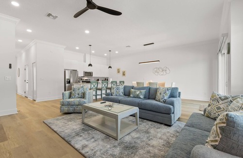Tampa House | NEW! Casa Cielo - Gorgeous, Newly Built Tampa Home