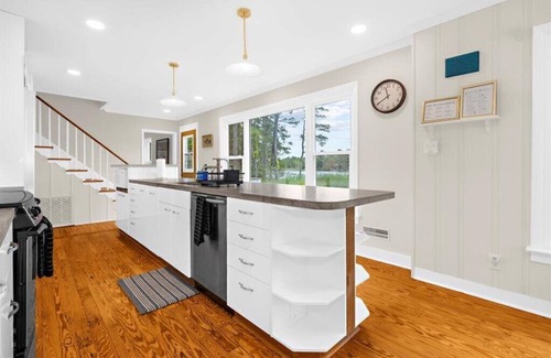 Cambridge House | NEW! Cattail Cove: Waterfront Retreat w/Guest House, Hot Tub, Pool,Fire Pit,Dock