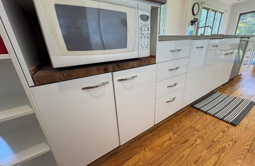 Cambridge House | NEW! Cattail Cove: Waterfront Retreat w/Guest House, Hot Tub, Pool,Fire Pit,Dock