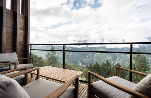 Montalbert Ski Chalet | New Chalet in La Plagne - 3Lv, 12p, Sauna, Parking, WiFi