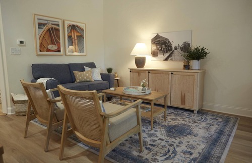 Green Lake Apartment | New & Charming 2 Bedroom Apartment with a Deck