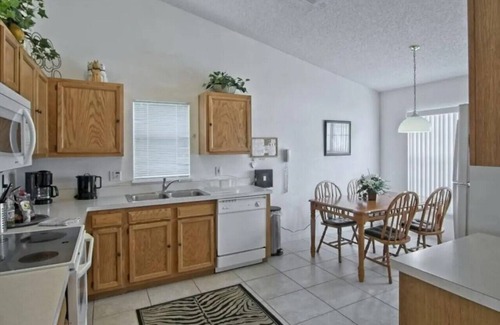 Clear Creek Villa | New! Charming 3-bedroom villa, South Facing Private Pool, Family Friendly