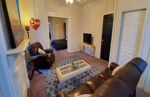 Lemay Apartment | NEW Charming Apartment Great for Traveling Nurses, Corporate & Short-Term Rental